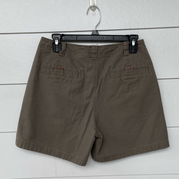 LL Bean Brown Hiking Cargo Shorts Size 8 EUC - Picture 4 of 6